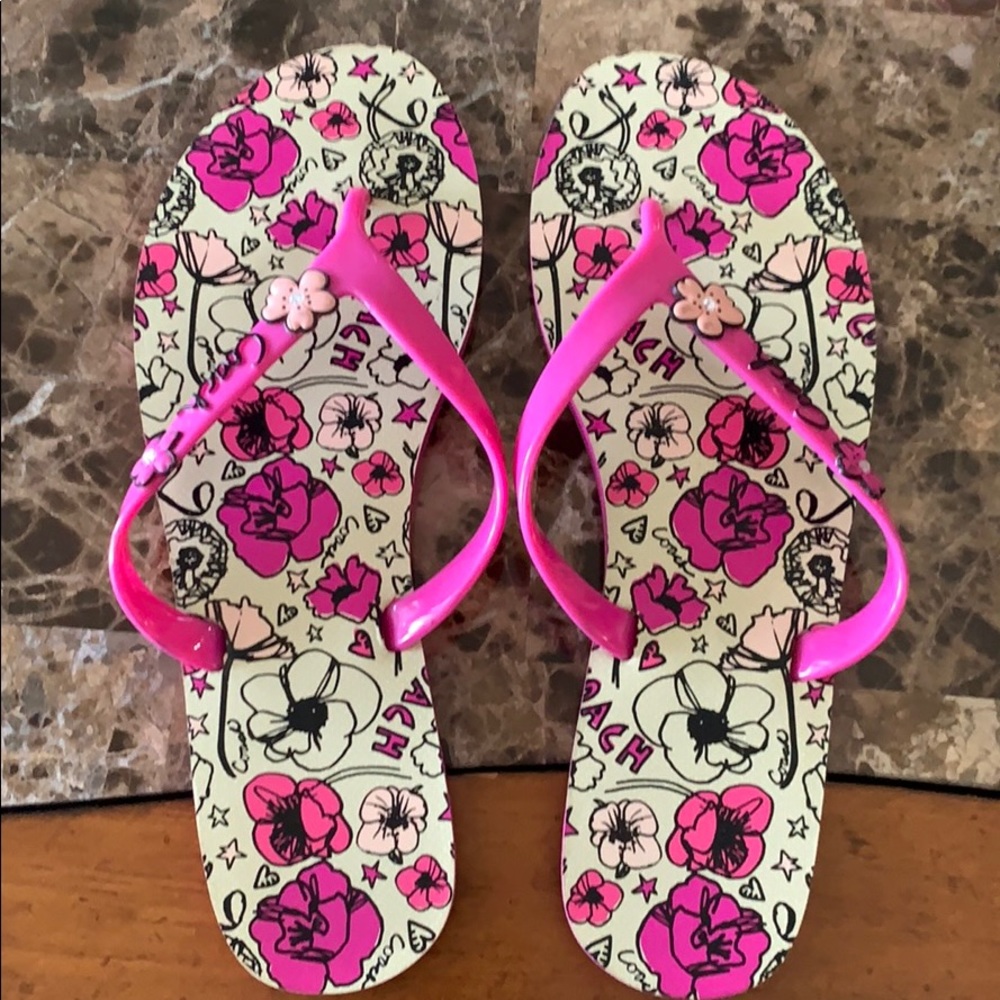 Coach flip flops